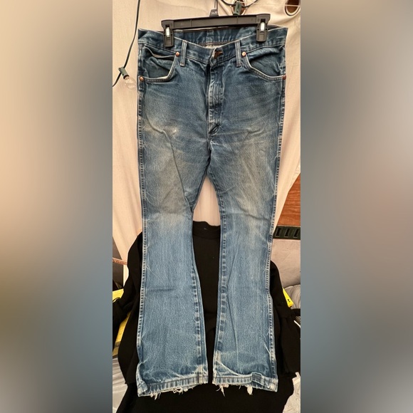 Vintage distressed 1980s Wranglers 36 x 36 - Picture 3 of 5